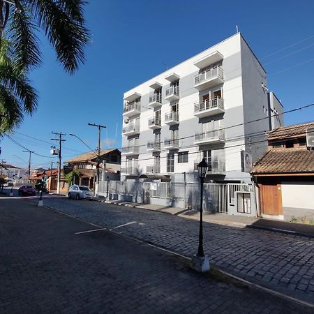 Agito E Sossego Na Rua Mais Charmosa De Ubatuba Pelo Google ภายนอก รูปภาพ
