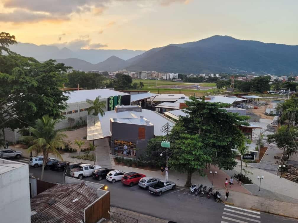 Agito E Sossego Na Rua Mais Charmosa De Ubatuba Pelo Google ภายนอก รูปภาพ